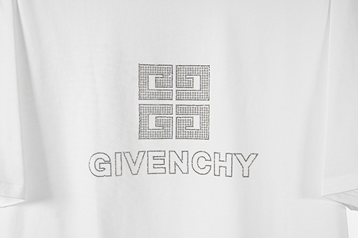 ジバンシイスーパーコピー 胸の大きなロゴ文字ホットドリル半袖Tシャツ