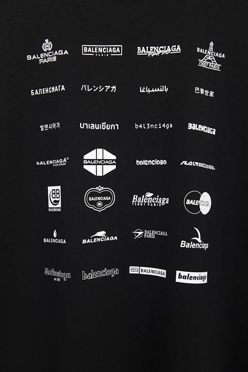 バレンシアガコピー フルプリントロゴ半袖Tシャツ