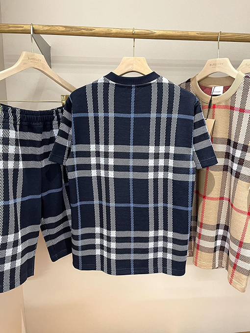 バーバリースーパーコピー 新しいチェック柄のストライプニット半袖Tシャツ