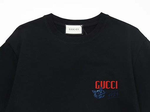 グッチスーパーコピー Gucci プリントロゴ柄半袖Tシャツ