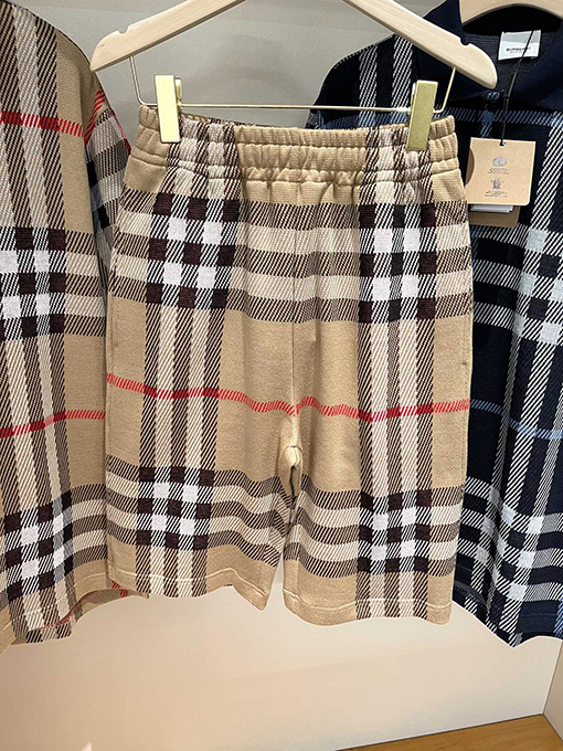 バーバリーコピー  新しいチェック柄のストレッチパンツ