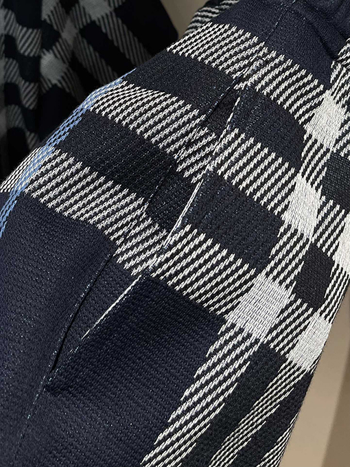 バーバリーコピー  新しいチェック柄のストレッチパンツ