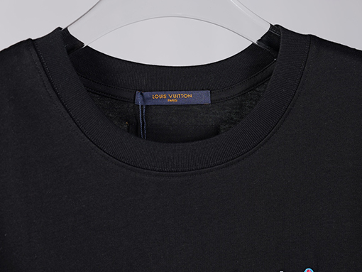 ルイヴィトン アルファベットロゴ刺繍半袖Tシャツ