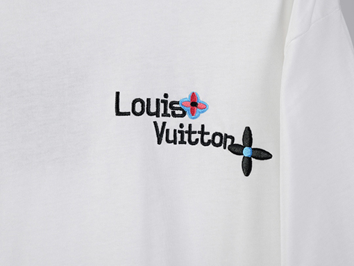 ルイヴィトン アルファベットロゴ刺繍半袖Tシャツ