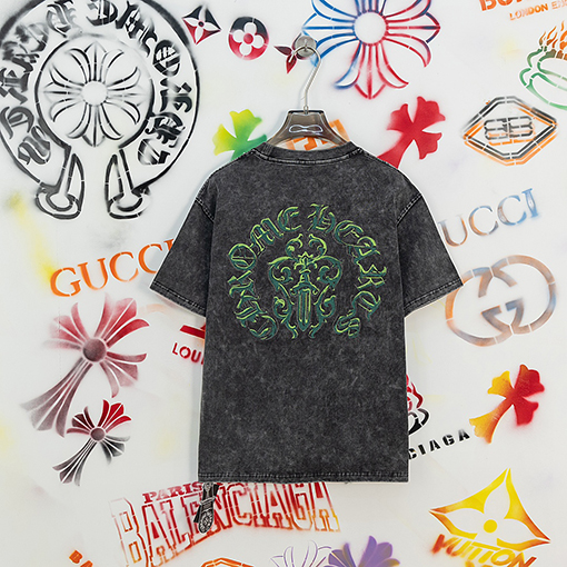 クロムハーツコピー クラシックなサンスクリットプリント半袖Tシャツ