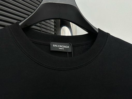 バレンシアガ Balenciaga グラデーションロゴプリント半袖Tシャツ