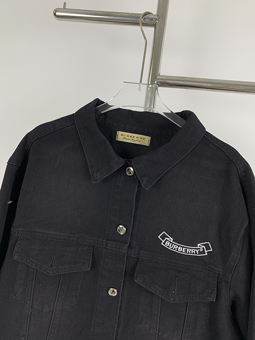 Burberry X Supreme コピー クラシックな刺繍の軍馬デニムジャケット