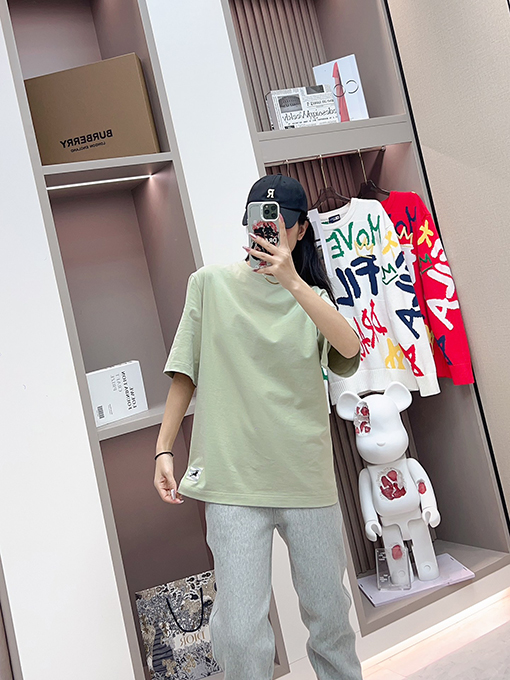 バーバリーコピー 馬術騎士軍馬ラベリングネック半袖Tシャツ