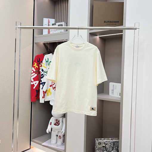 バーバリーコピー 馬術騎士軍馬ラベリングネック半袖Tシャツ