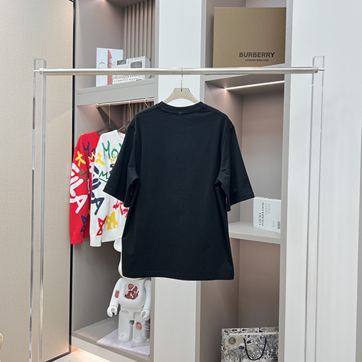 バーバリーコピー 馬術騎士軍馬ラベリングネック半袖Tシャツ