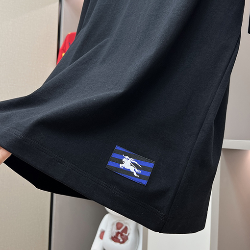 バーバリーコピー 馬術騎士軍馬ラベリングネック半袖Tシャツ