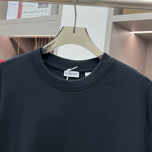 バーバリーコピー 馬術騎士軍馬ラベリングネック半袖Tシャツ