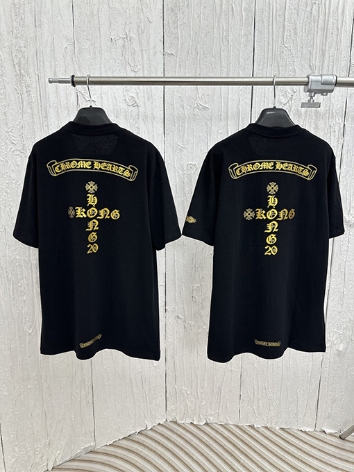 クロムハーツ スタイリッシュなゴールドのキラキラ半袖Tシャツ