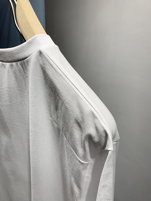 ディオール  新しいファッション蜂刺繍Tシャツ