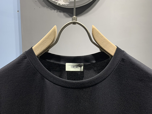 ディオール  新しいファッション蜂刺繍Tシャツ