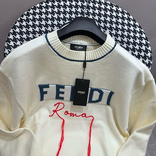 フェンディ ジャカードレターニットクルーネック長袖セーター