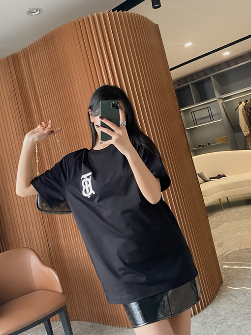 バーバリー ロゴ柄コットンゆったりフィット半袖Tシャツ