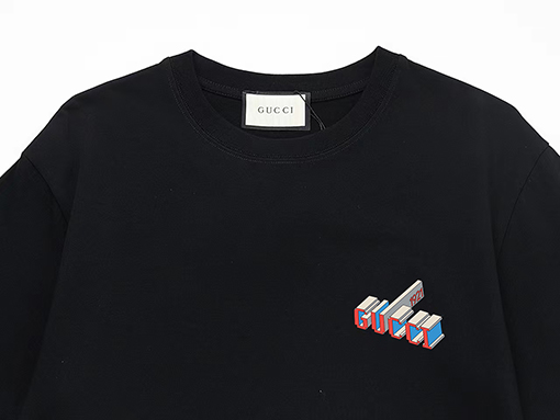 グッチスーパーコピー コットン プリント柄の新作Tシャツ