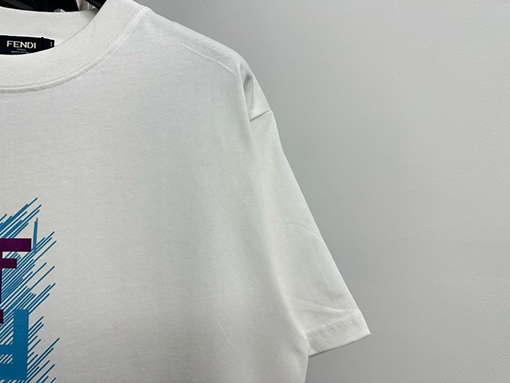 フェンディスーパーコピー ロゴラインプリントTシャツ半袖Tシャツ