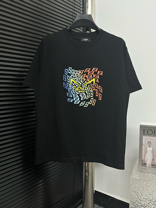 フェンディスーパーコピー ロゴプリントTシャツ半袖Tシャツ