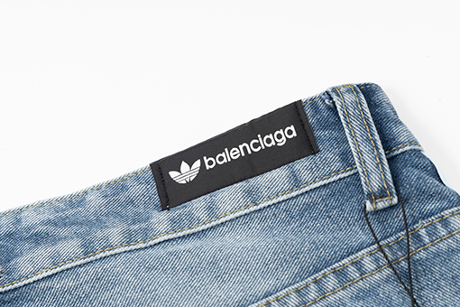 BalenciagaXadidas スリーストライプワイドデニム