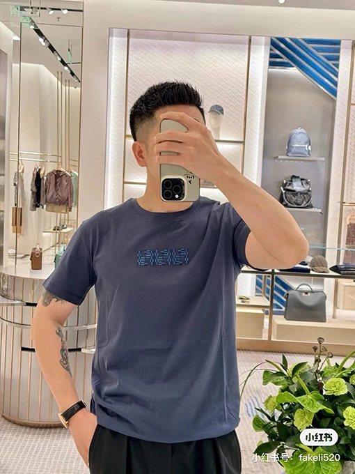 フェンディスーパーコピー 刺繍半袖ラウンドネックTシャツ
