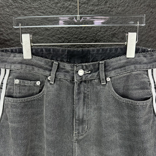バレンシアガ 新しいリボンの古い穴のデニムパンツ