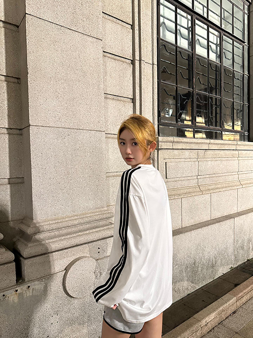 Balenciaga X Adidas スーパーコピー コラボレーションロゴプリント長袖シャツ