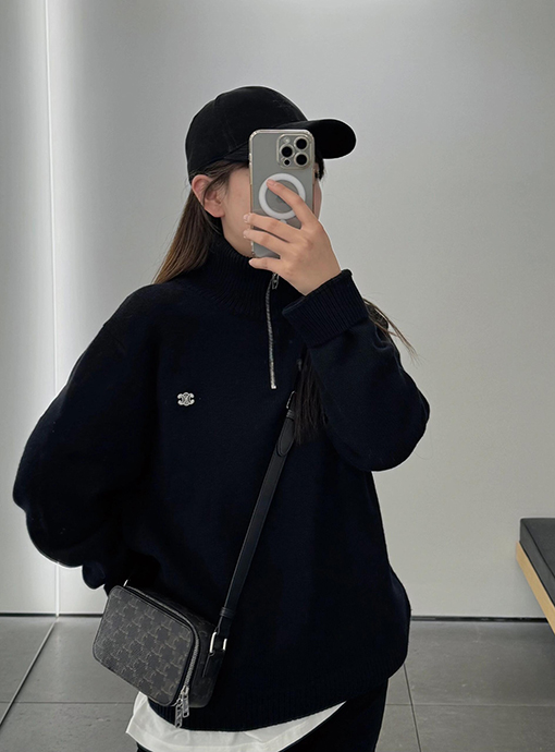 セリーヌ 胸の Celine ハーフジップ刺繍ニット