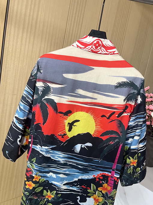 ルイヴィトンコピー コットンプリント半袖ラペルシャツ
