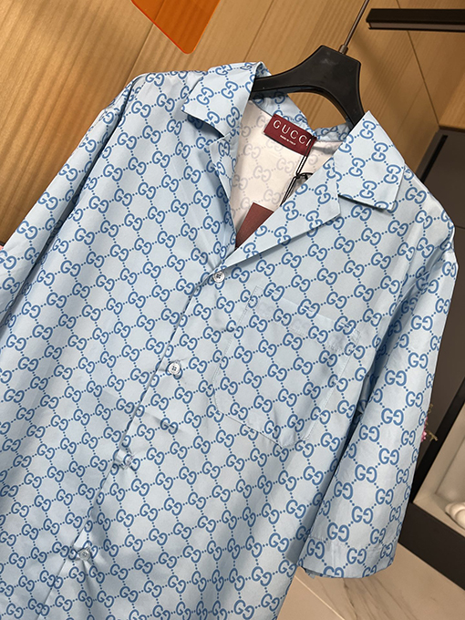 グッチスーパーコピー シルクプリント半袖シャツ