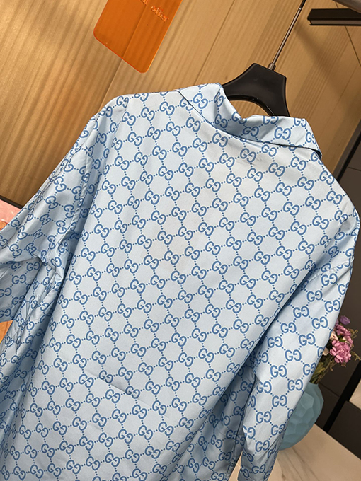 グッチスーパーコピー シルクプリント半袖シャツ