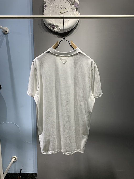 プラダ 新しいSavoyノット刺繍Tシャツ