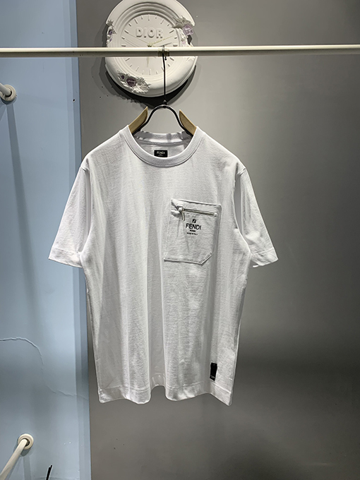 フェンディ 新しいポケットジッパーTシャツ