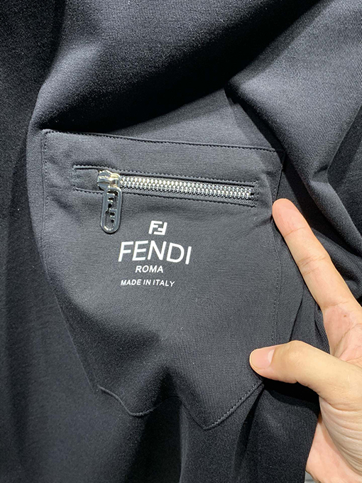 フェンディ 新しいポケットジッパーTシャツ
