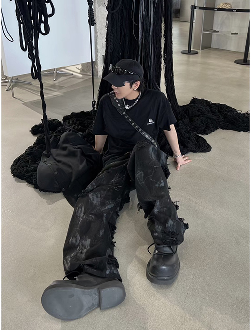 バレンシアガスーパーコピー 秀作 ダイダイ染め 刃割りダメージデニムパンツ
