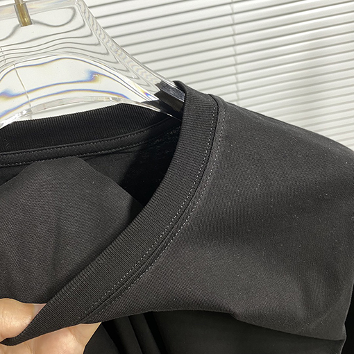 アレキサンダーワンスーパーコピー  レンガケースと同じ長袖シャツ