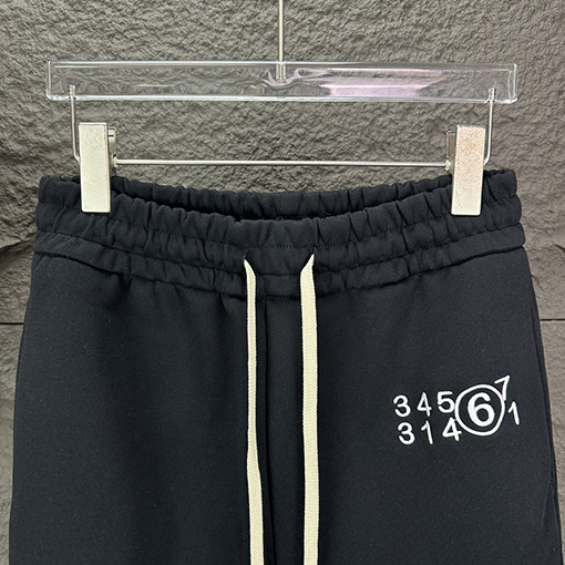 マルタンマルジェラスーパーコピー 新しい刺繍ロゴパンツ