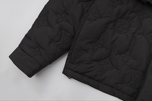 ルイヴィトン  新しい MONOGRAM 刺繍コットンジャケット
