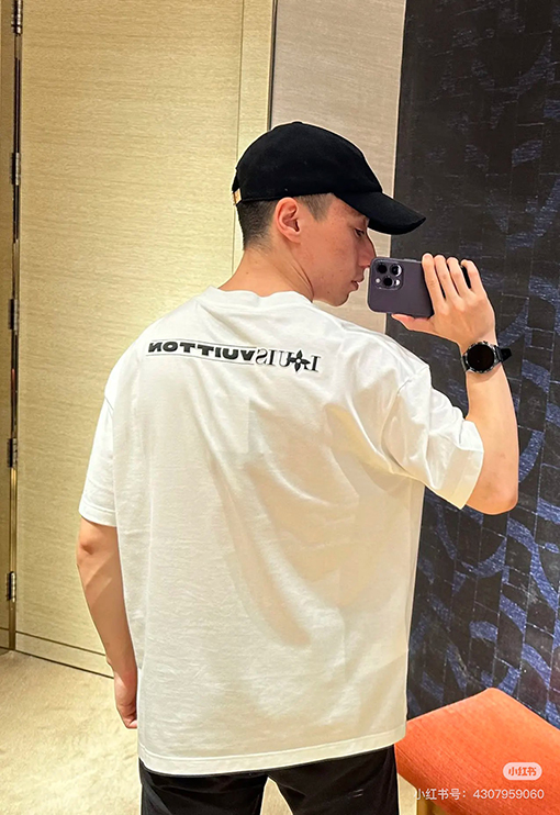 ルイヴィトンスーパーコピー  エンボス刺繍カラー半袖Tシャツ