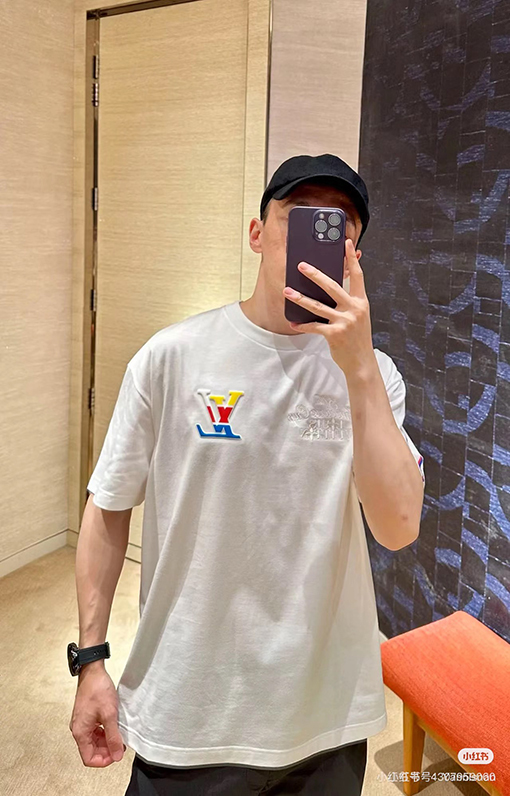 ルイヴィトンスーパーコピー  エンボス刺繍カラー半袖Tシャツ