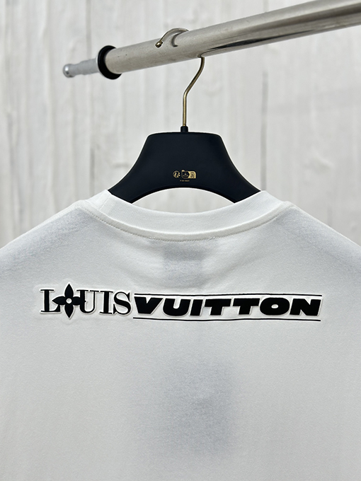 ルイヴィトンスーパーコピー  エンボス刺繍カラー半袖Tシャツ