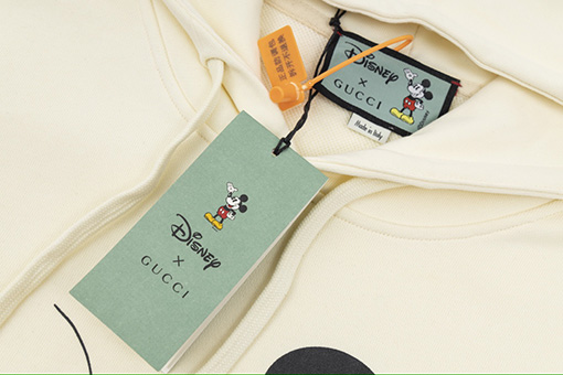 グッチスーパーコピー Disney ミッキープリントパーカー