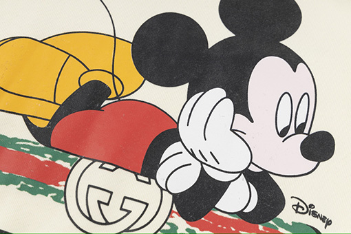 グッチスーパーコピー Disney ミッキープリントパーカー