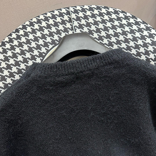 サンローランスーパーコピー モヘアのアルファベットジャカードセーター