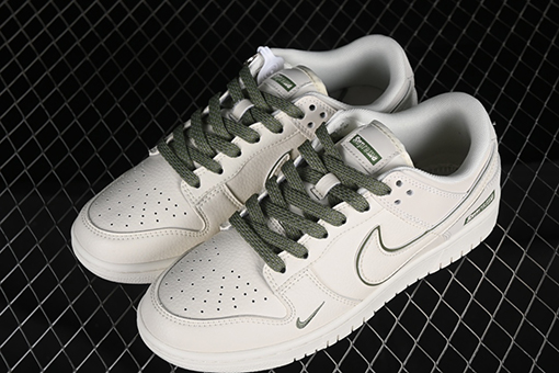 NIKE SB Dunk Low x Supreme ローカットカジュアルスニーカー