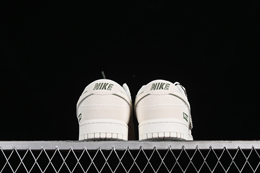 NIKE SB Dunk Low x Supreme ローカットカジュアルスニーカー