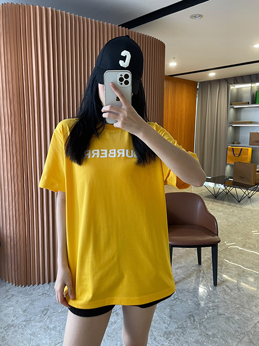 バーバリーコピー 新しい サイトプリント文字半袖Tシャツ