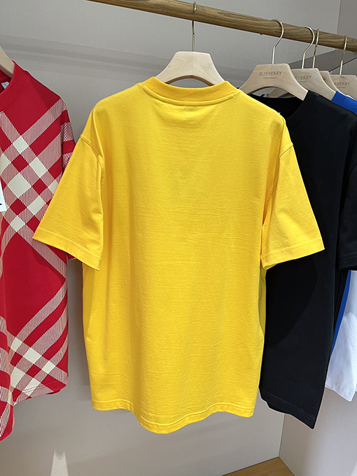 バーバリーコピー 新しい サイトプリント文字半袖Tシャツ