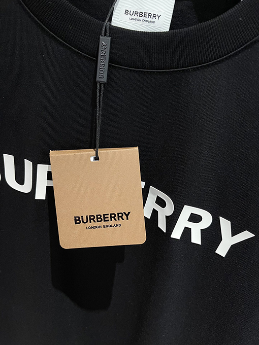 バーバリーコピー 新しい サイトプリント文字半袖Tシャツ